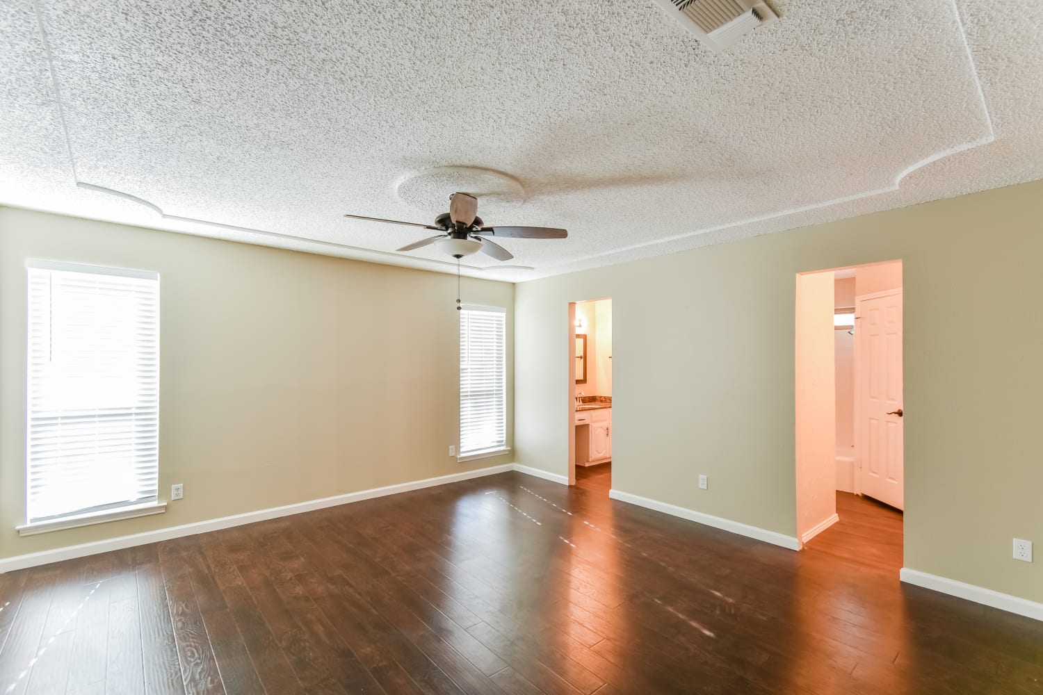 637 Barkridge, Burleson photo 7