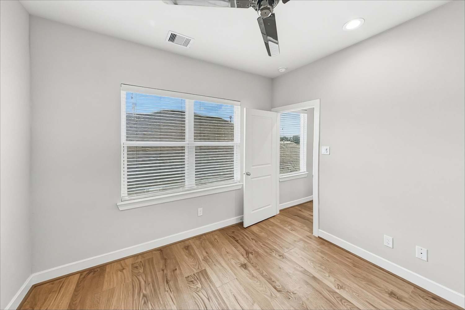 6383 Paddington Bend Dr, Houston photo 16