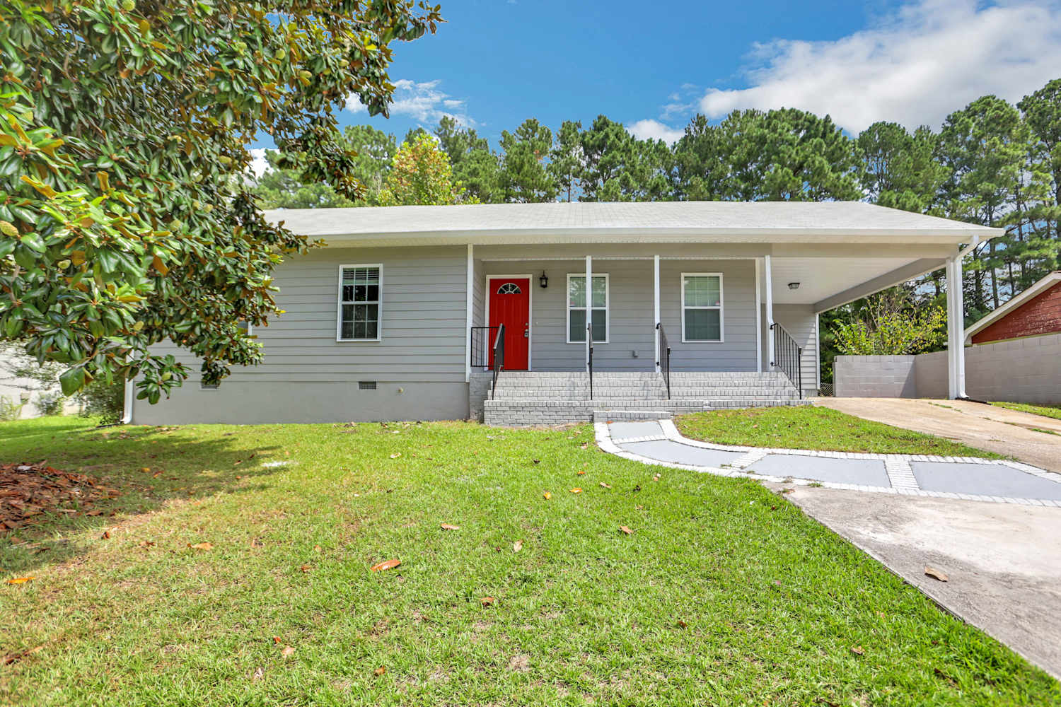 Front of 6390 Ashdale Dr, Atlanta, GA