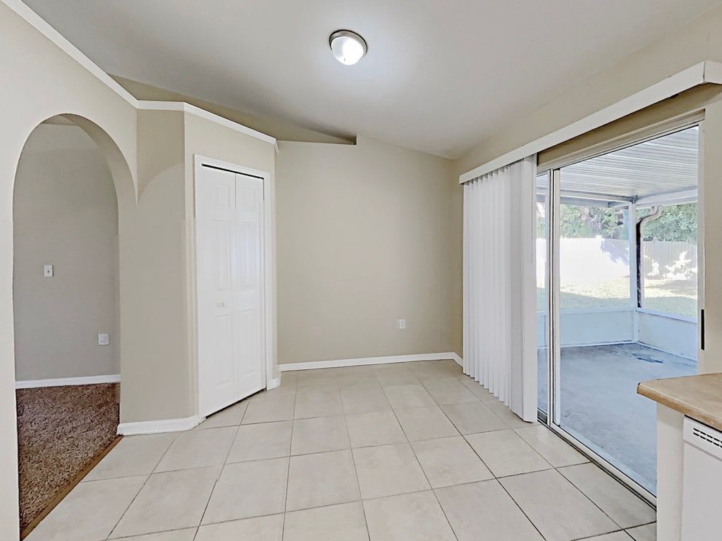 641 Stevelynn Cir, Winter Garden photo 6