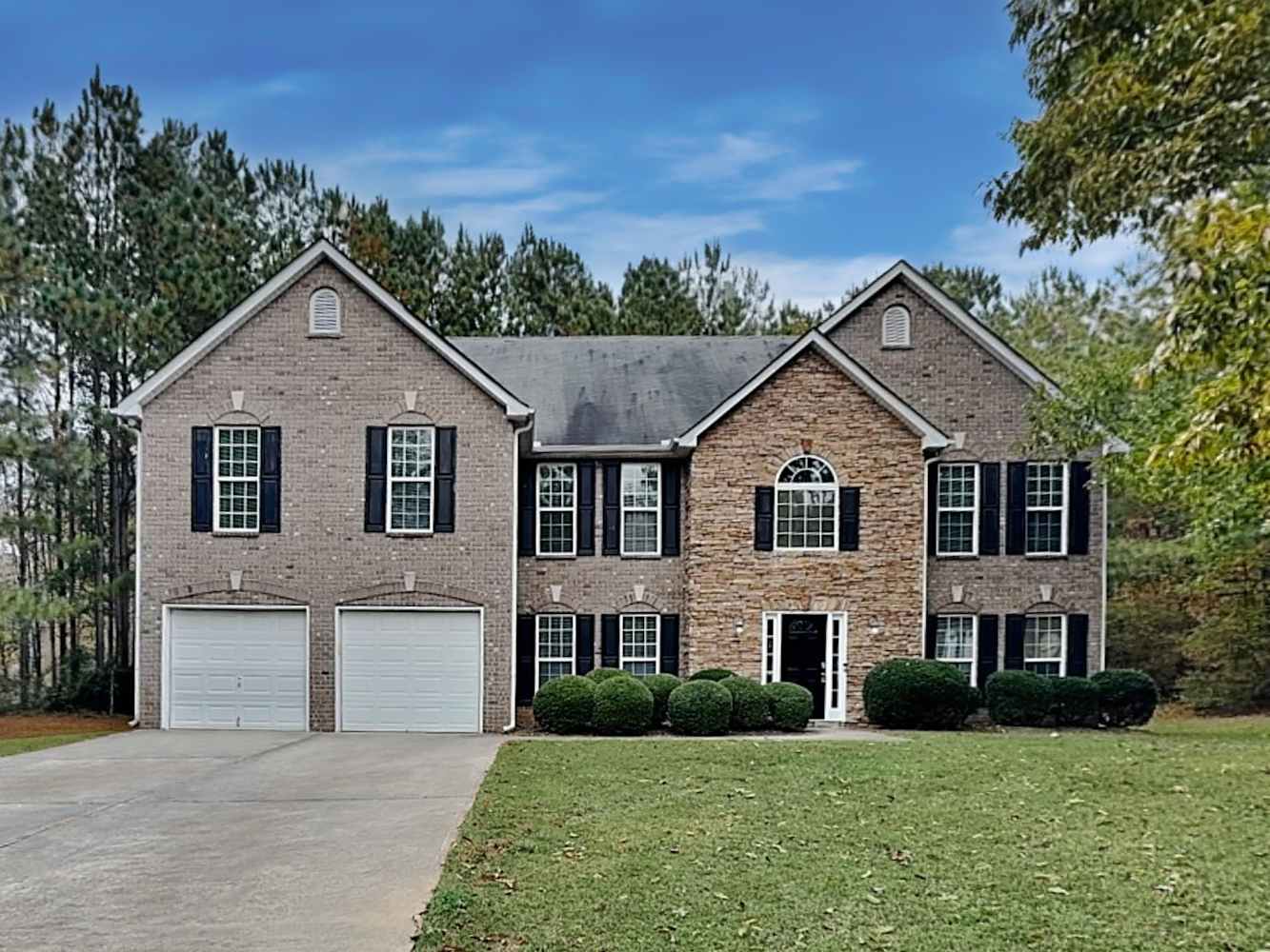 Front of 6410 Woodlore Trl NW, Acworth, GA