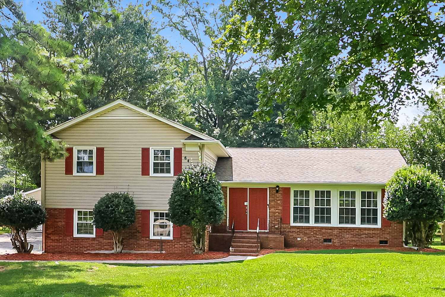 6413 Lebanon Rd, Mint Hill photo 1