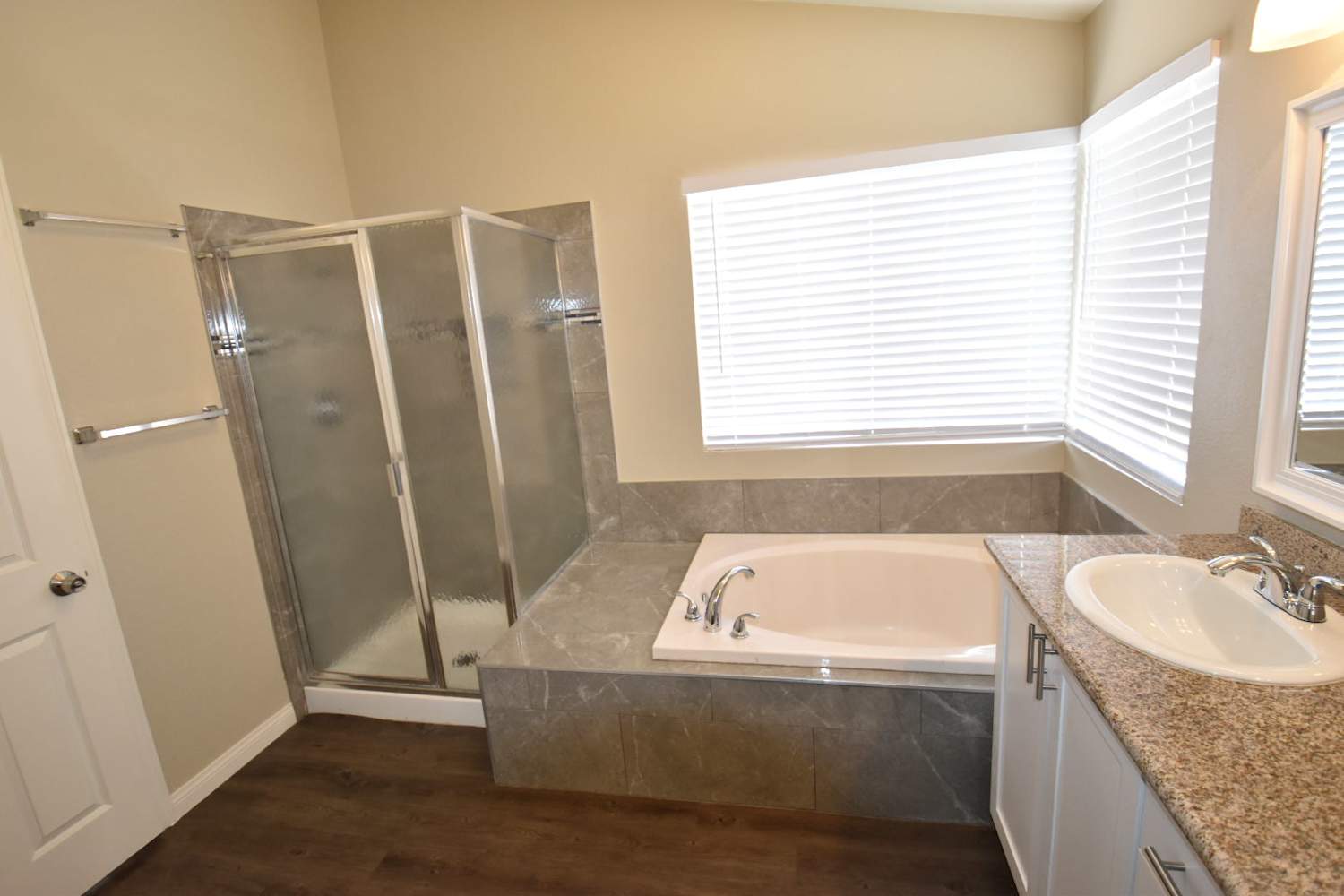 6440 Silver Dawn Ln, Las Vegas photo 13