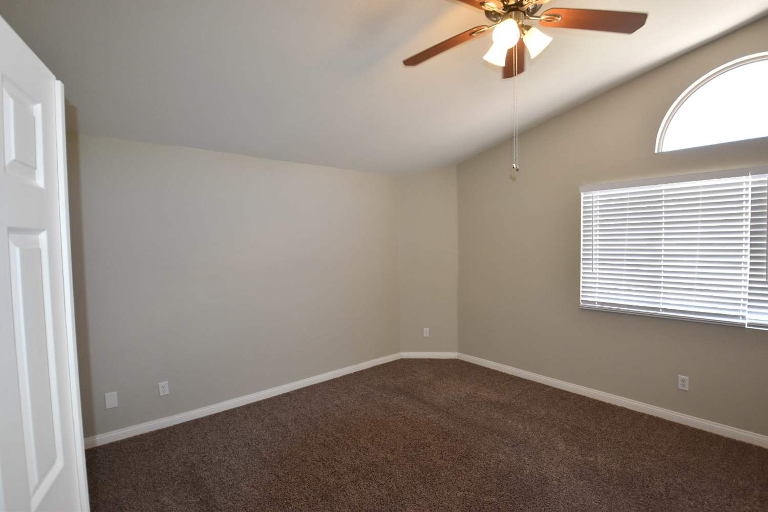 6440 Silver Dawn Ln, Las Vegas photo 9