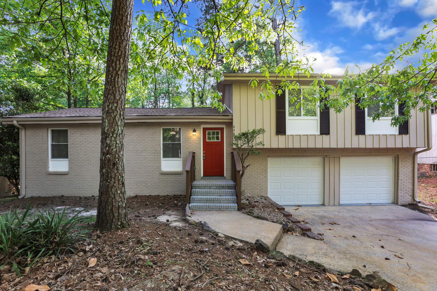 Front of 6445 Tahoe Dr, Atlanta, GA