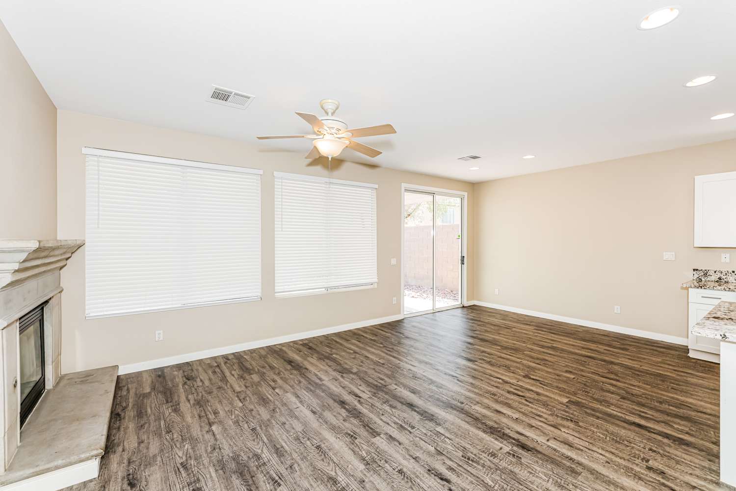 646 Pinetop Lake St, Henderson photo 9