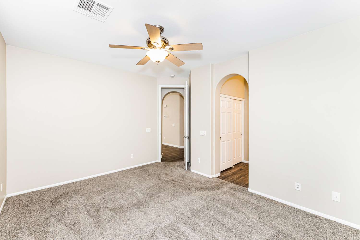 646 Pinetop Lake St, Henderson photo 11