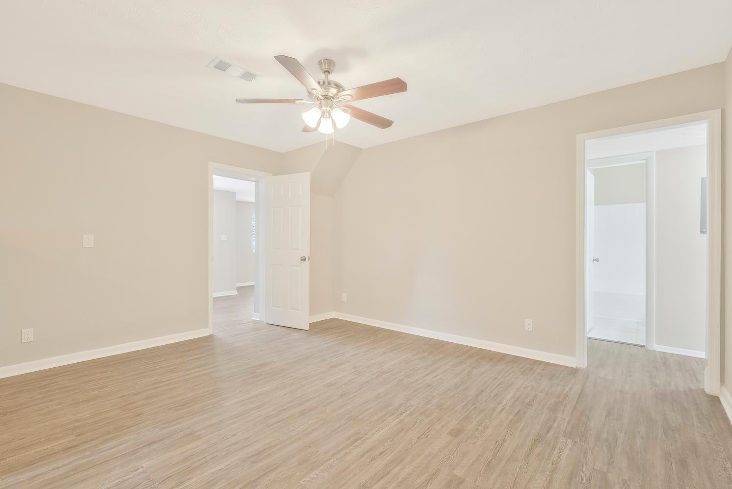 6477 Cooper Ln, Jacksonville photo 9