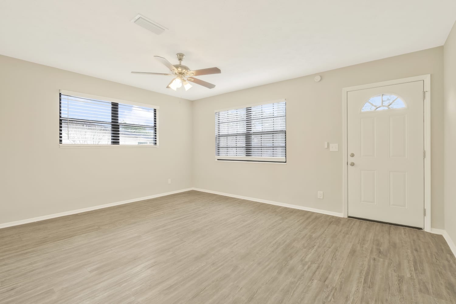 6477 Cooper Ln, Jacksonville photo 6