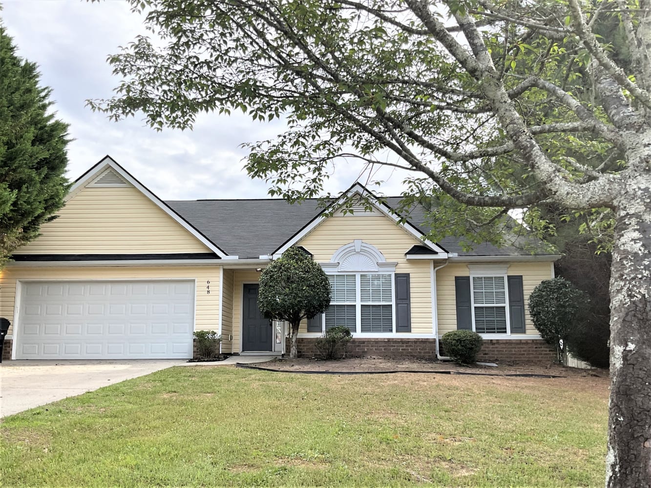 Front of 648 Mayfern Cir, Fairburn, GA