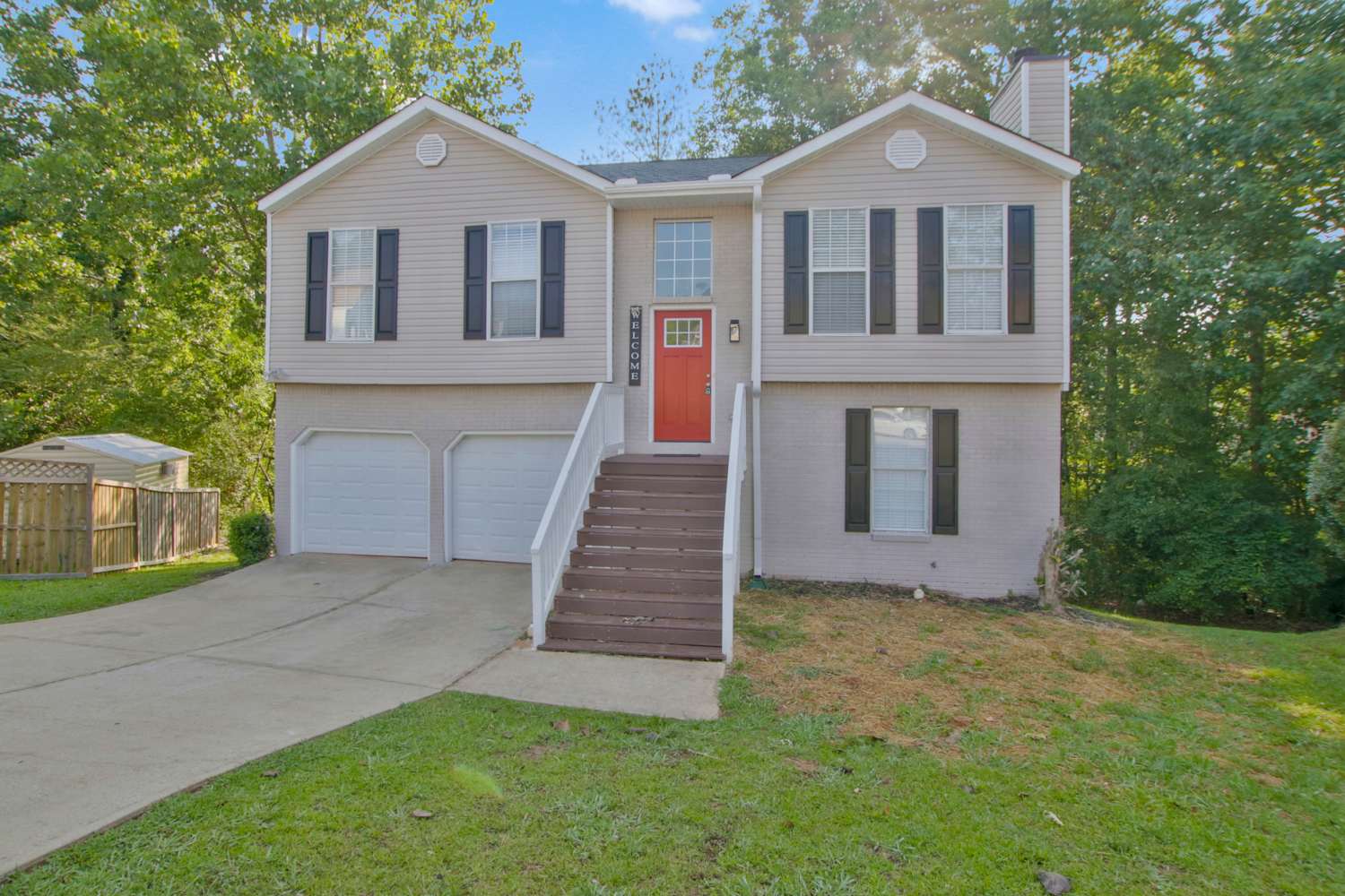 Front of 6486 Alford Cir, Lithonia, GA