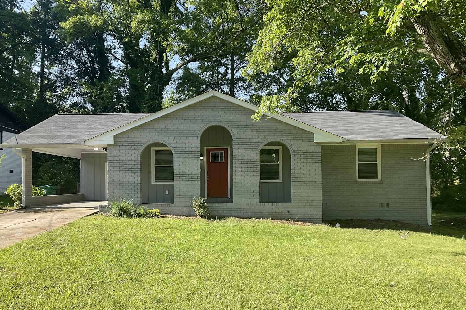 Front of 649 El Prado Ct, Stone Mountain, GA