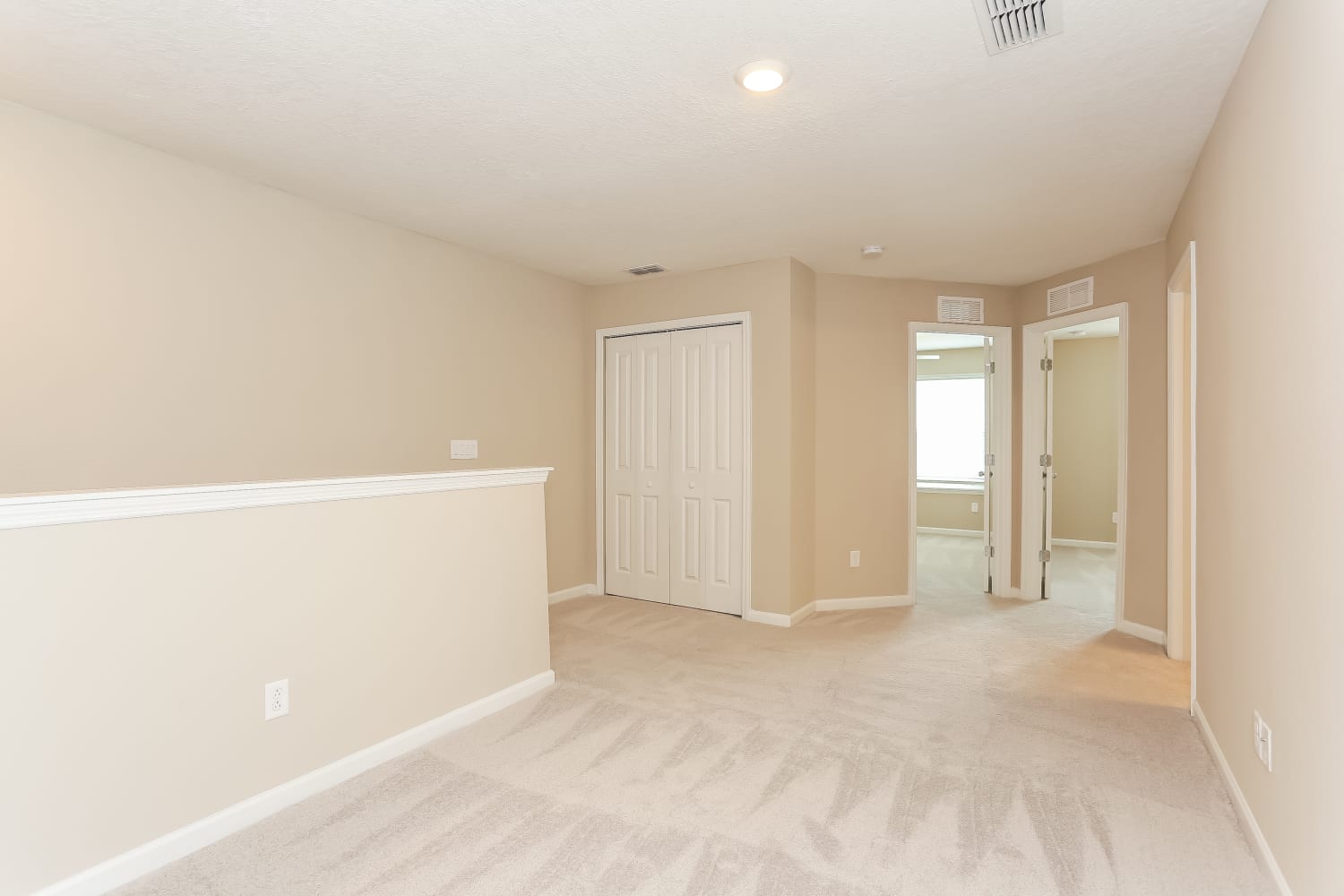 653 Cherry Ridge Dr, Jacksonville photo 10