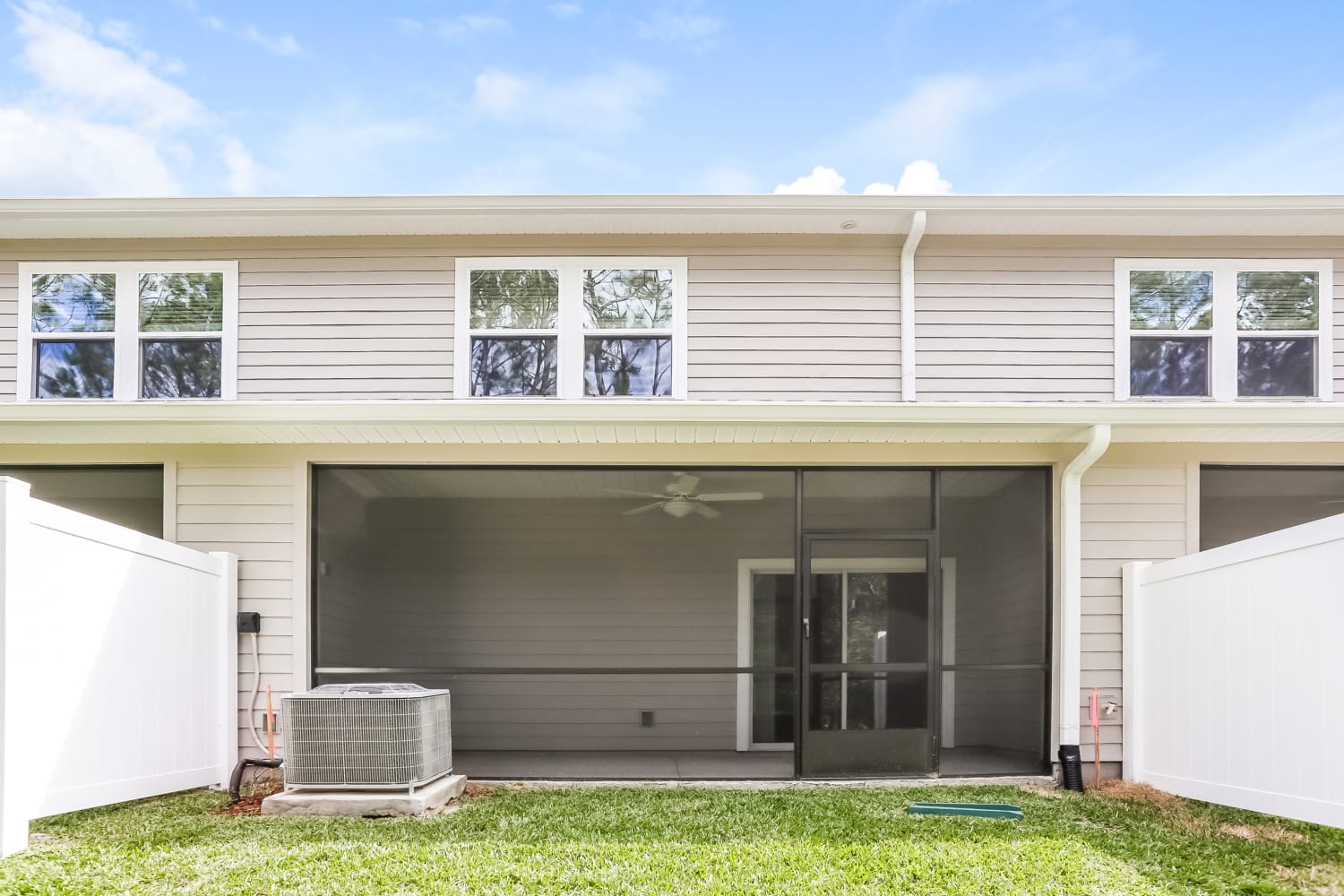 653 Cherry Ridge Dr, Jacksonville photo 17