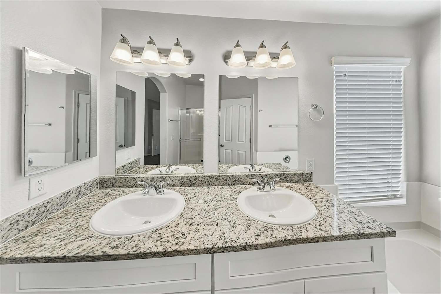6538 W Prickly Pear Trl, Phoenix photo 14