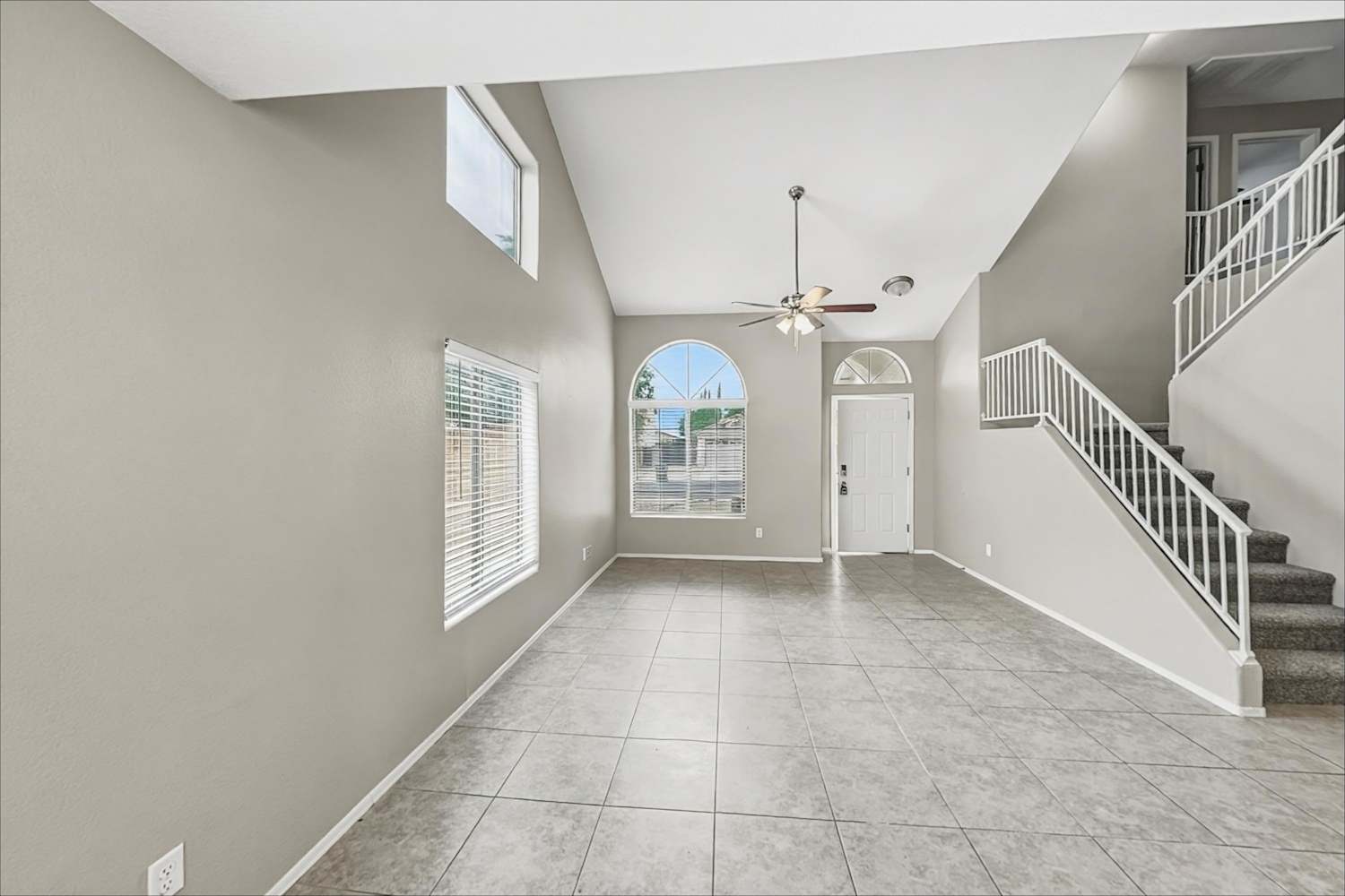 6538 W Prickly Pear Trl, Phoenix photo 5