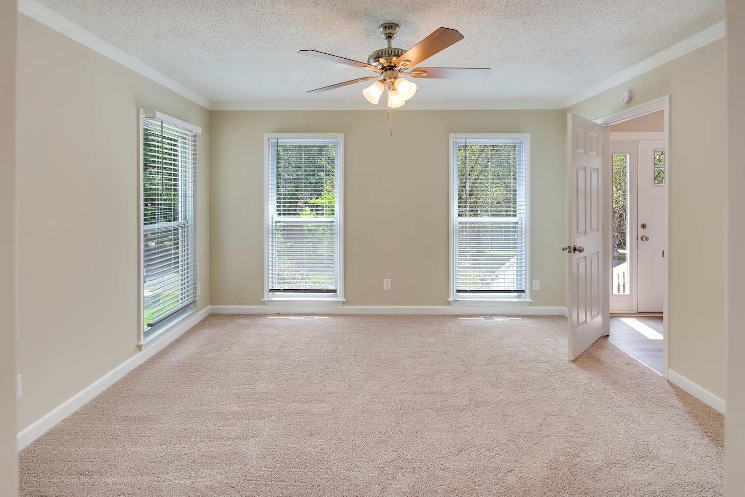 6541 Dougherty Dr, Charlotte photo 17