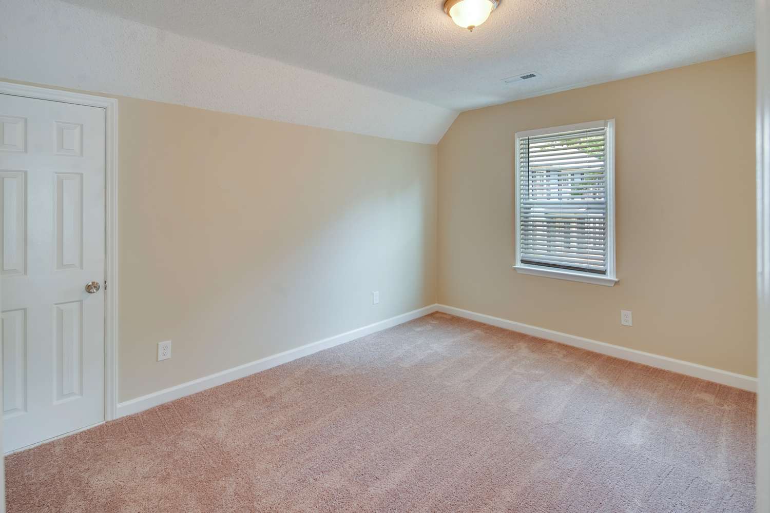 6541 Dougherty Dr, Charlotte photo 27