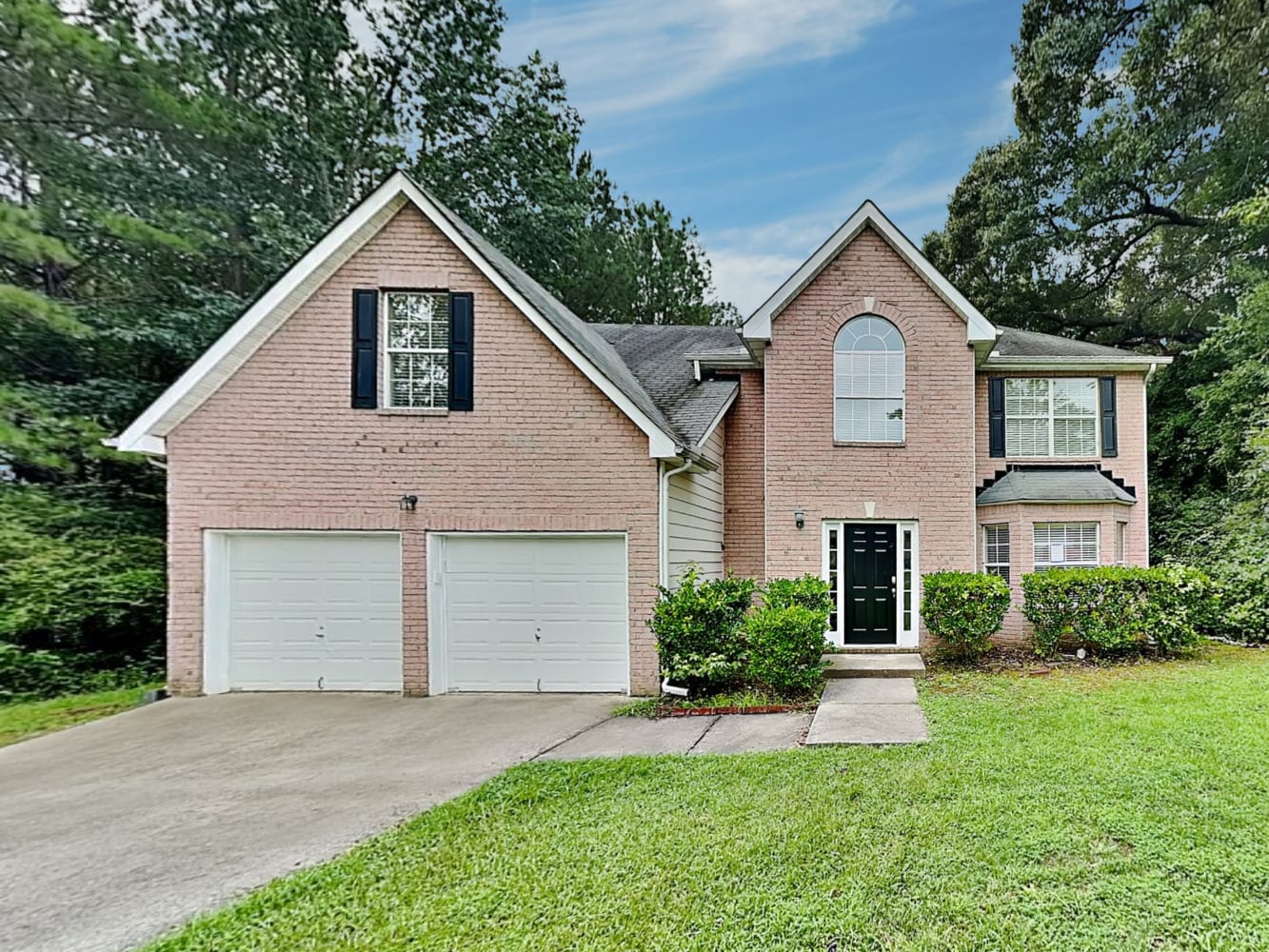 Front of 6572 Dekeon Dr, College Park, GA
