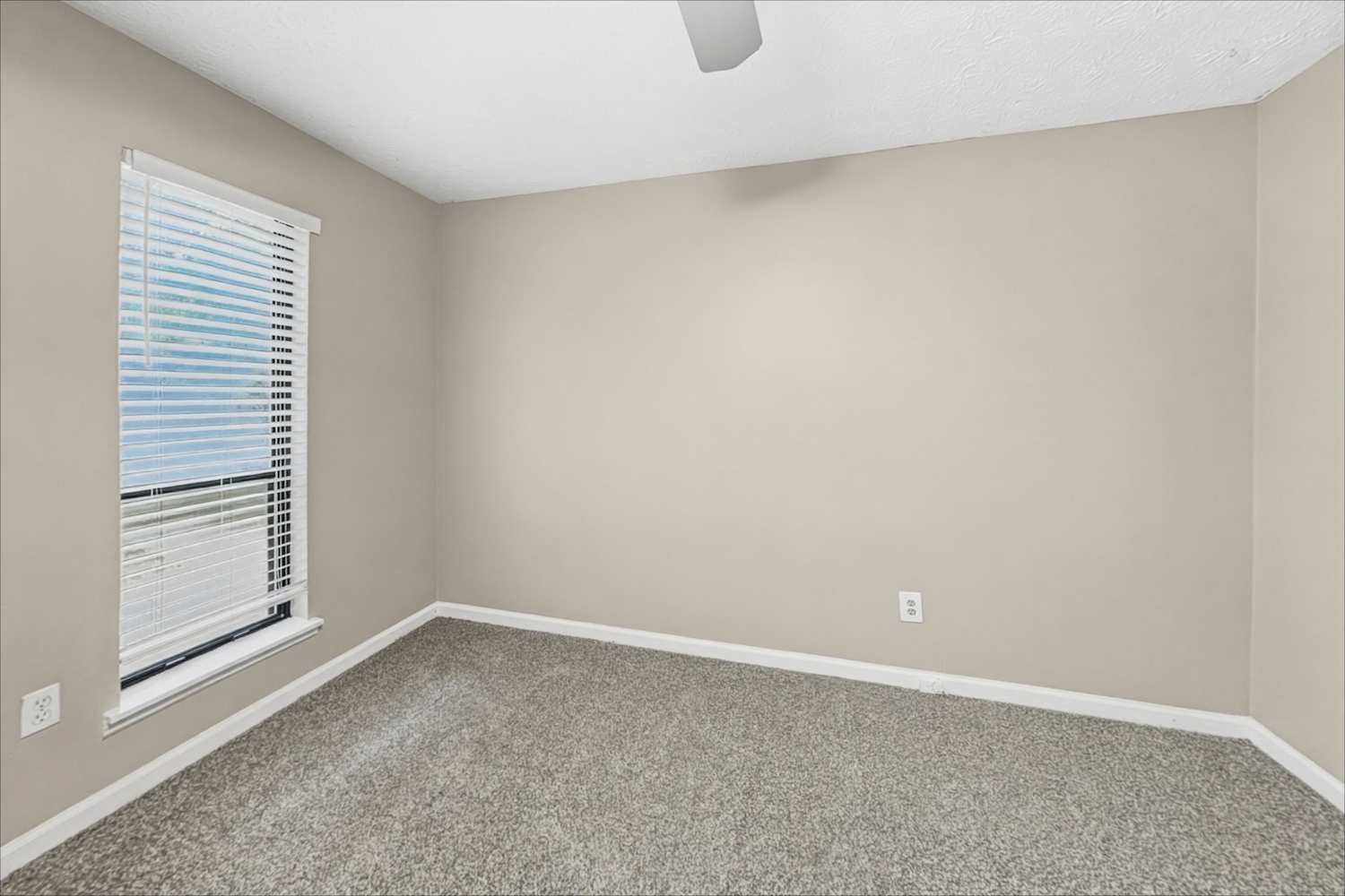 6572 Oakwood Dr, Douglasville photo 14