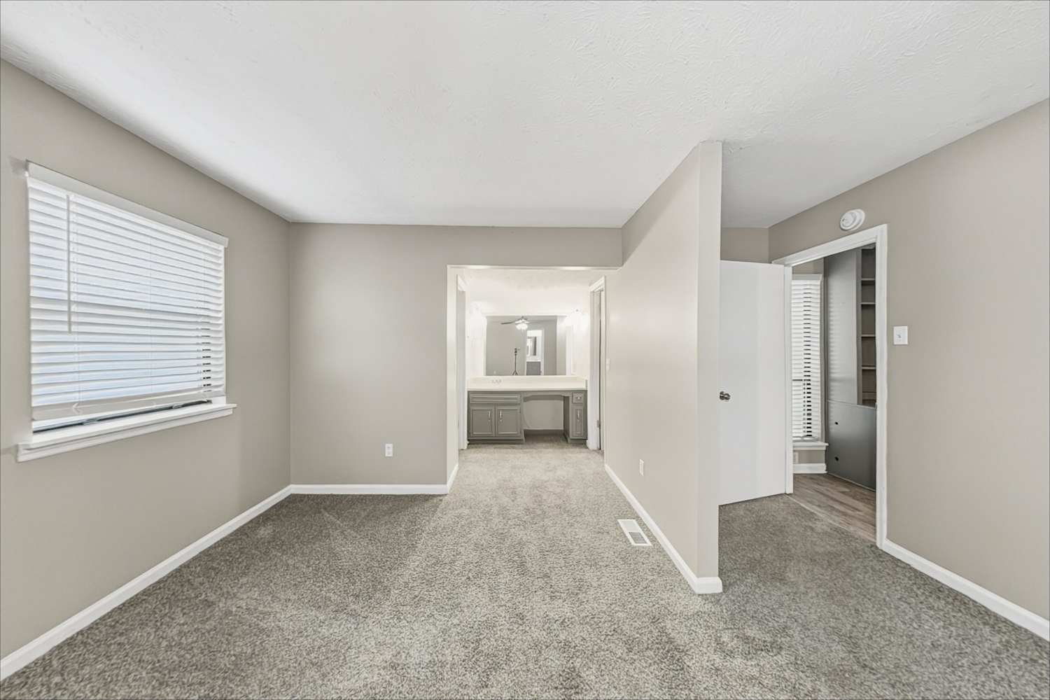 6572 Oakwood Dr, Douglasville photo 10