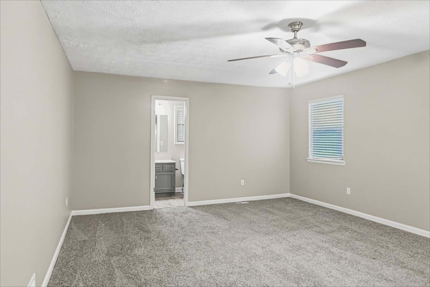 6572 Oakwood Dr, Douglasville photo 9