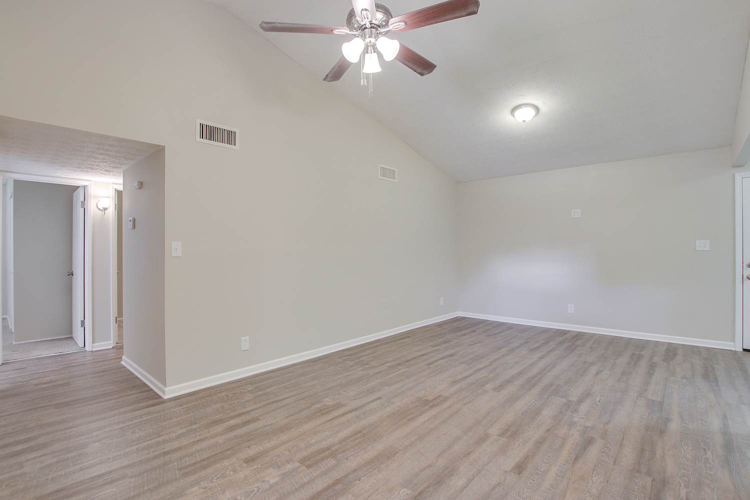 6595 Bellburn Rd, College Park photo 6