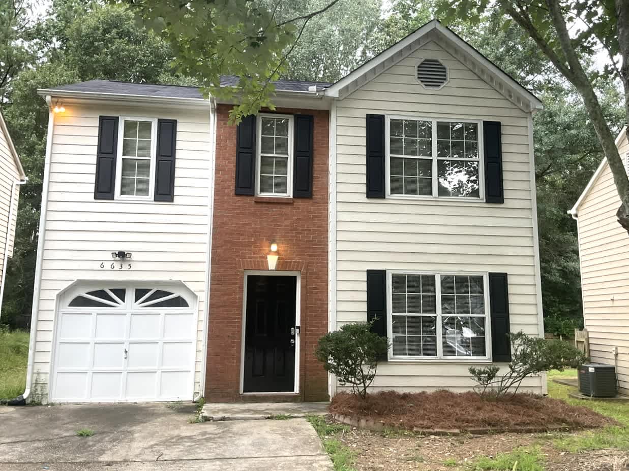 Front of 6635 Coventry Pt, Austell, GA