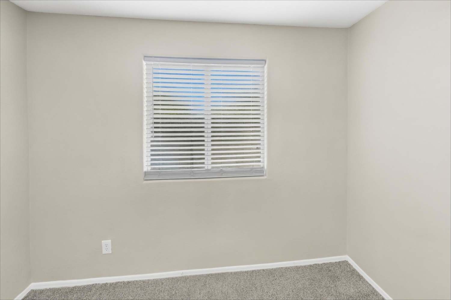 6638 W Taylor St, Phoenix photo 13