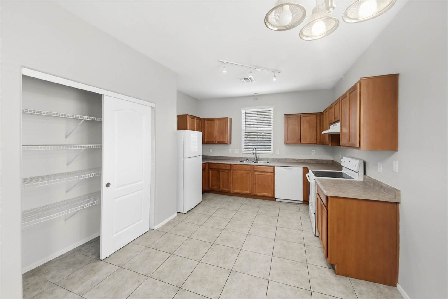 6638 W Taylor St, Phoenix photo 9