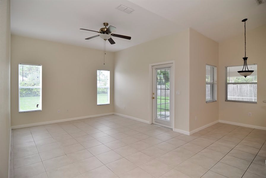 668 SE Damask Ave, Port Saint Lucie photo 6