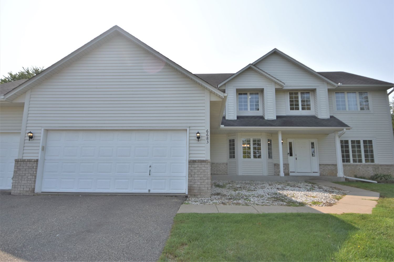 Front of 6683 Indigo Ct S, Cottage Grove, MN