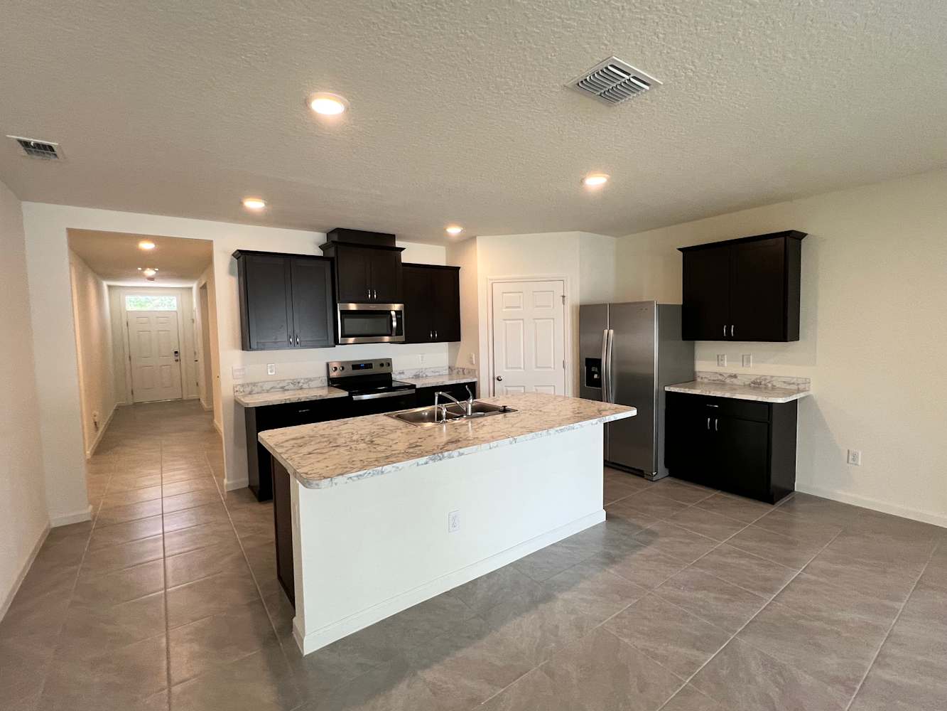 669 NW Prima Vista Blvd, Port Saint Lucie photo 5
