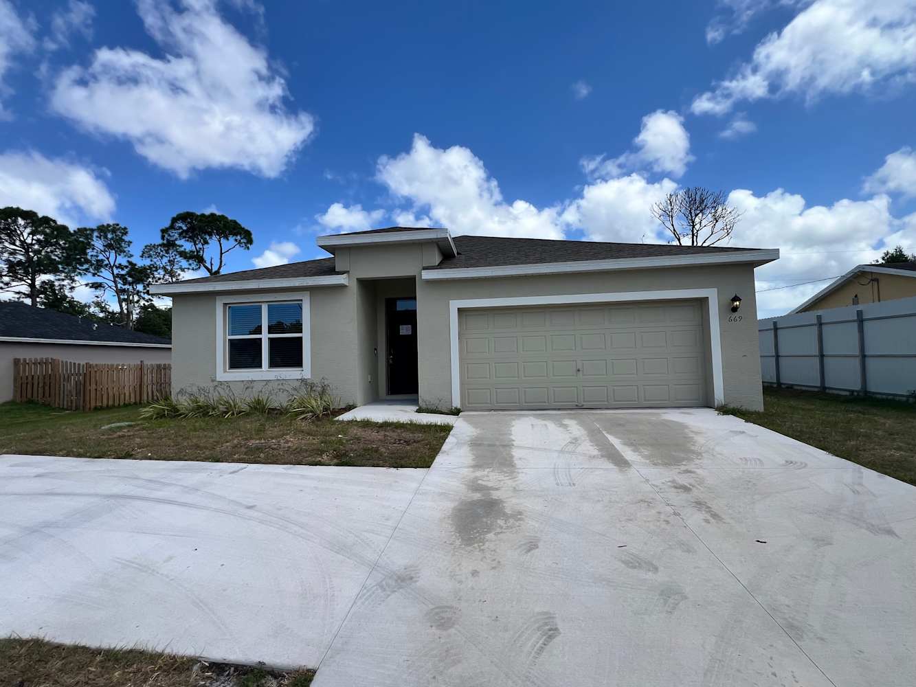669 NW Prima Vista Blvd, Port Saint Lucie photo 1