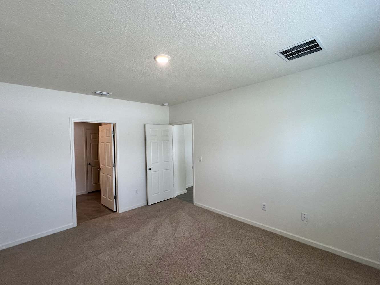 669 NW Prima Vista Blvd, Port Saint Lucie photo 14