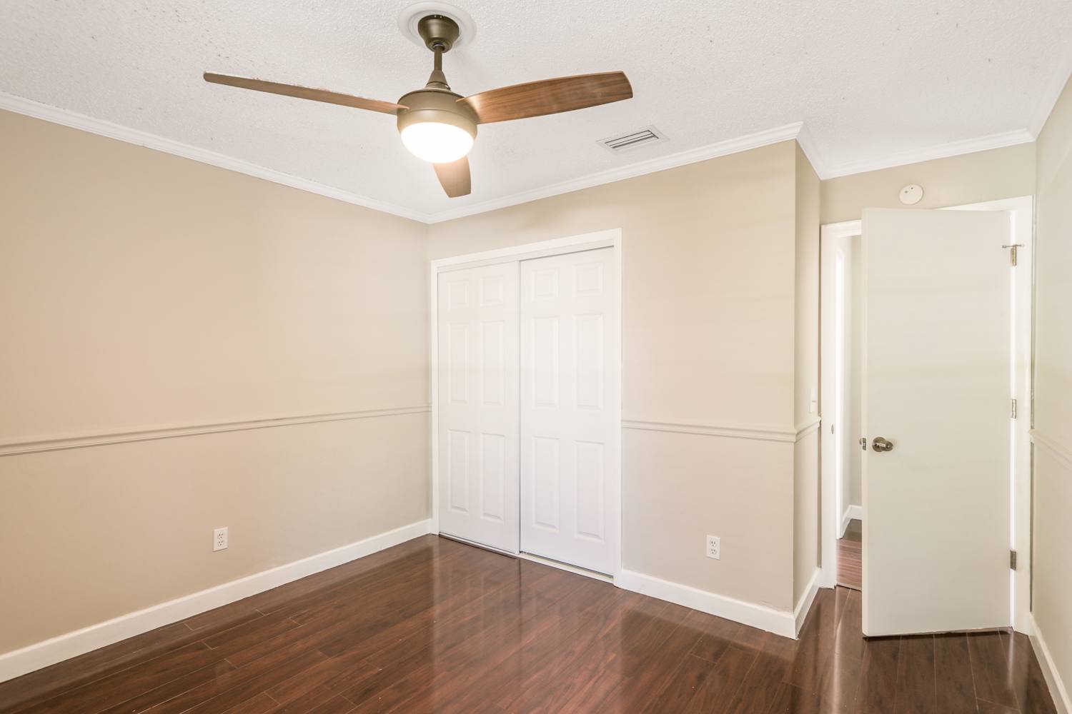 6708 Commodore Way, Tampa photo 17