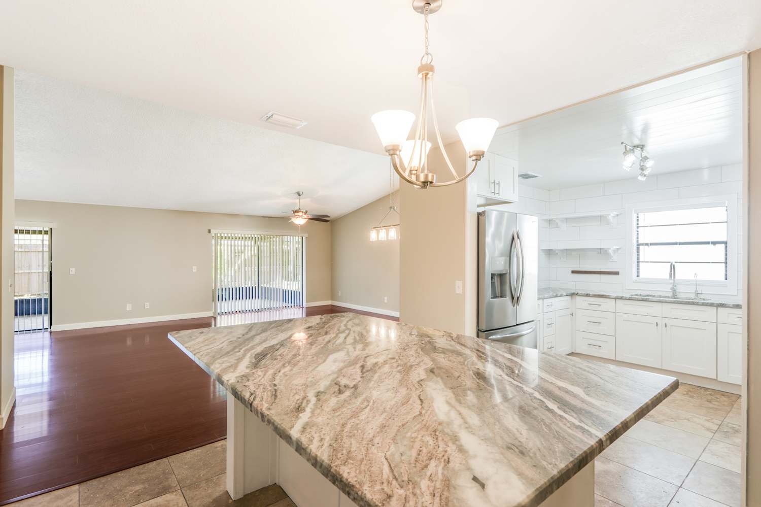 6708 Commodore Way, Tampa photo 11