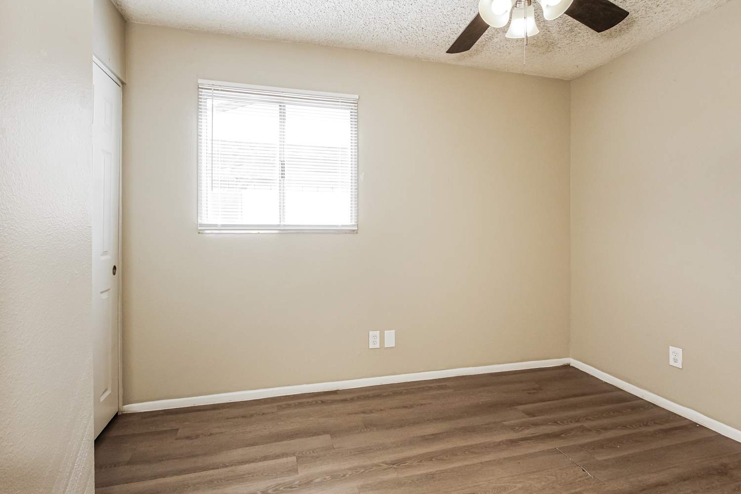 6731 W Denton Ln, Glendale photo 13
