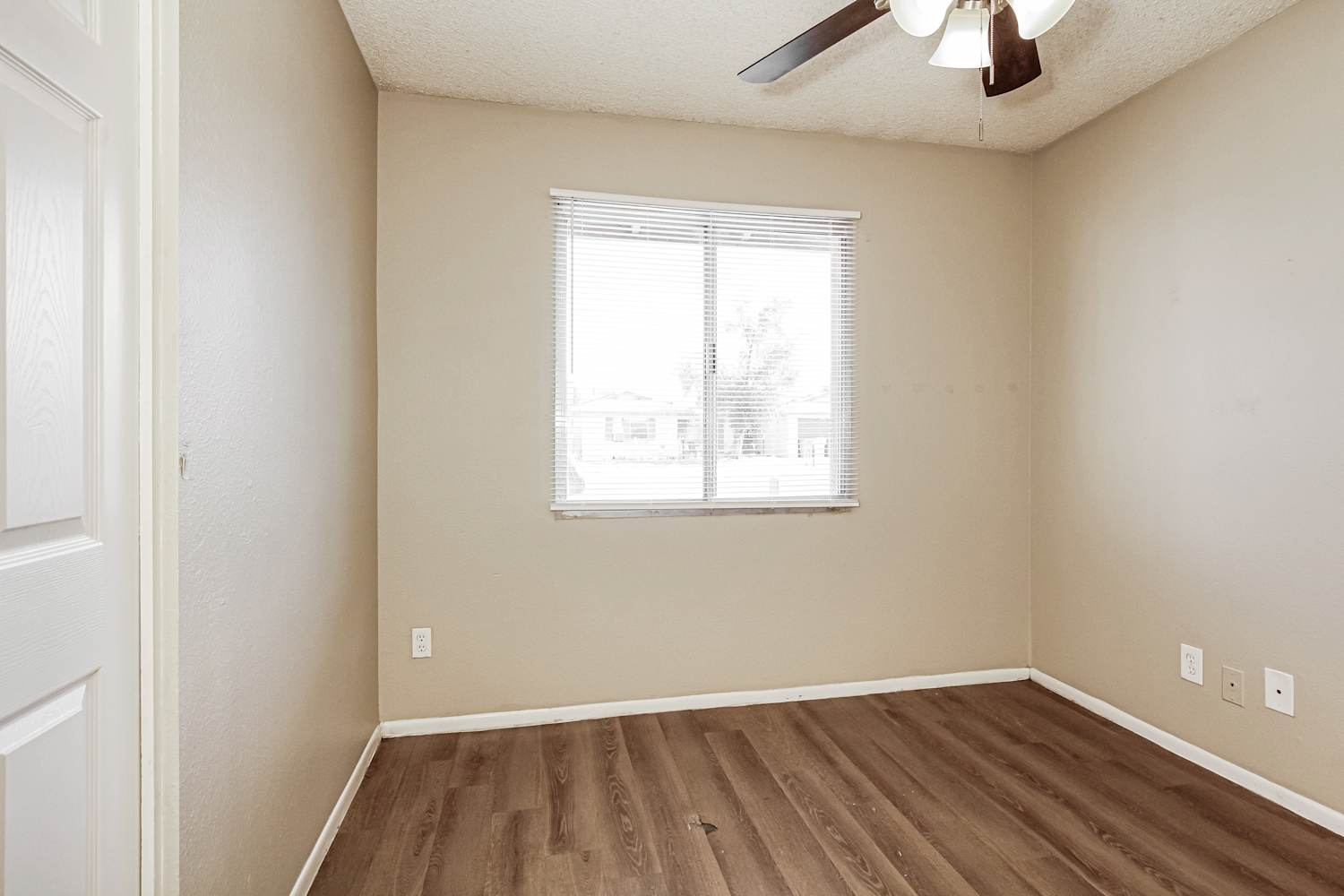 6731 W Denton Ln, Glendale photo 12