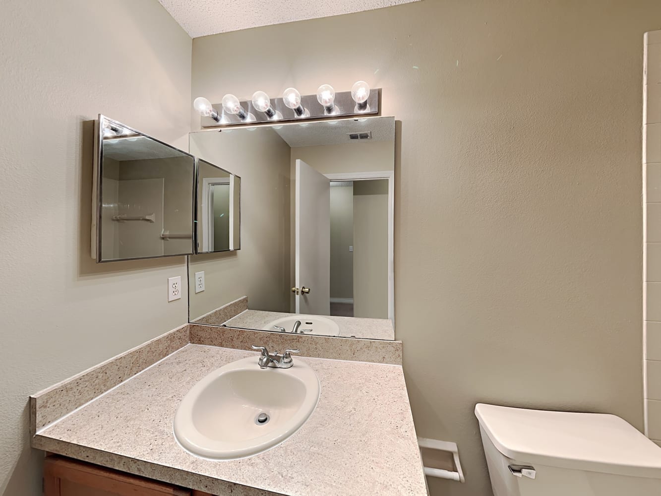 6732 Brittany Chase Ct, Orlando photo 12