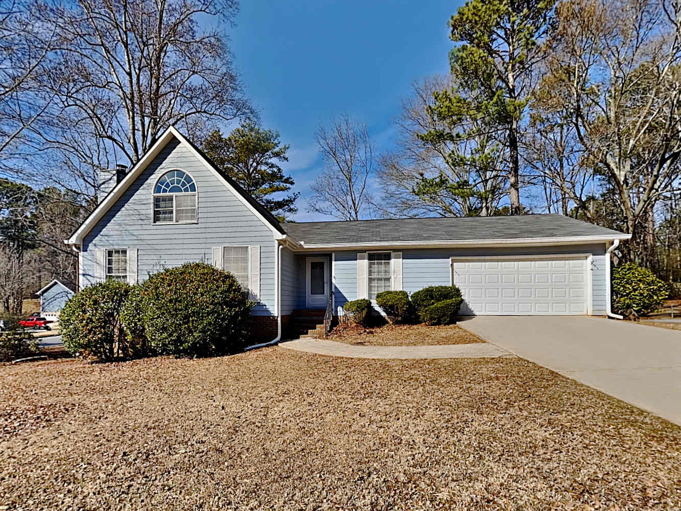 Front of 6771 Crestbrook Ln, Douglasville, GA