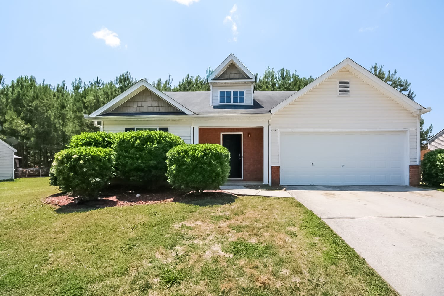 Front of 6778 Merrywood Dr, Fairburn, GA