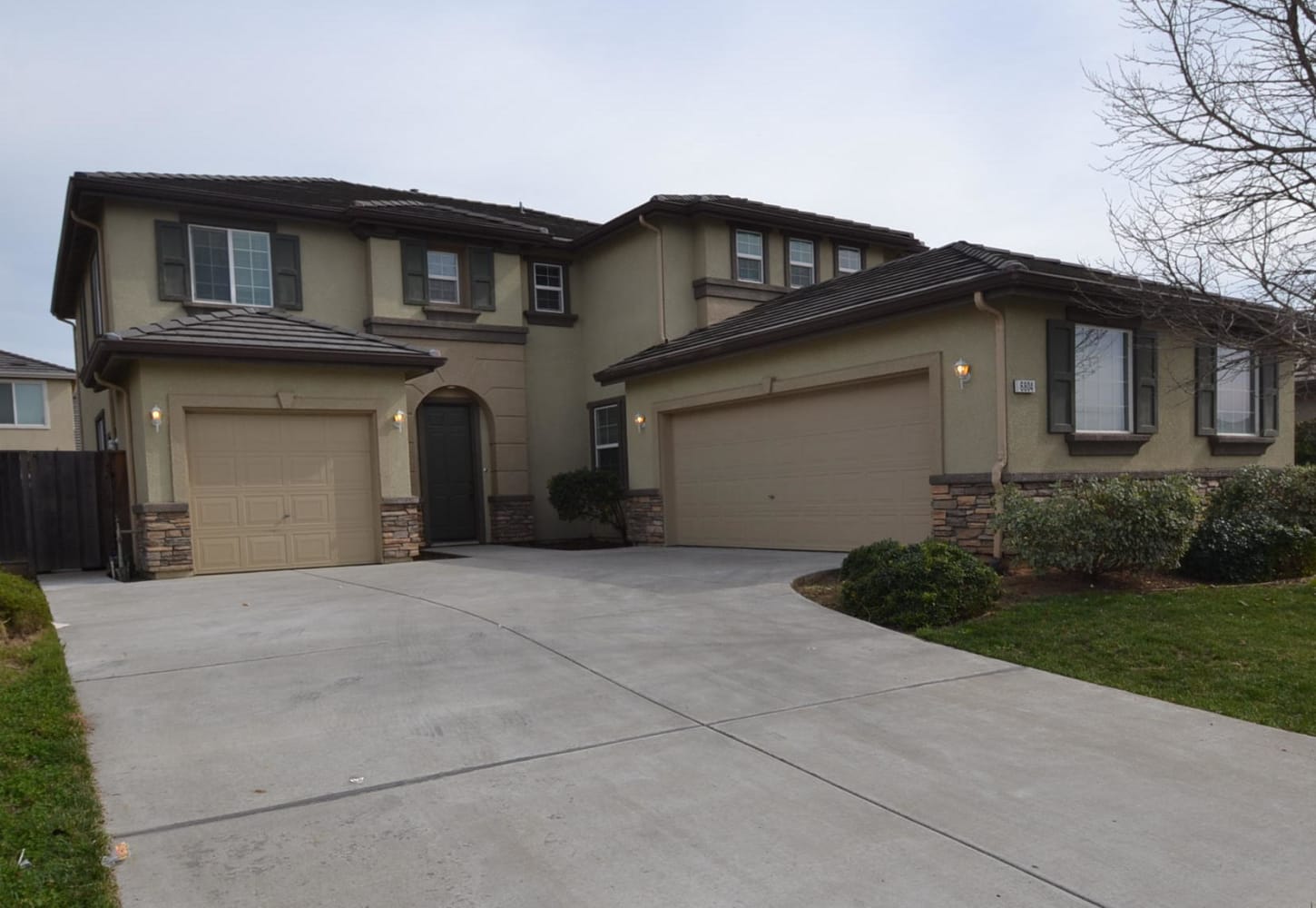 Front of 6804 Castro Verde Way, Elk Grove, CA