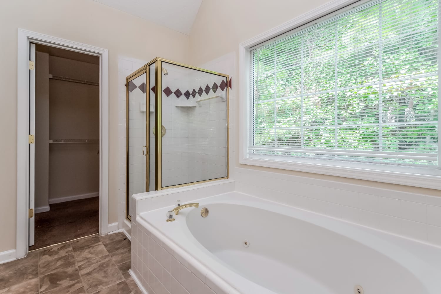 6810 Waters Edge Dr, Stone Mountain photo 18