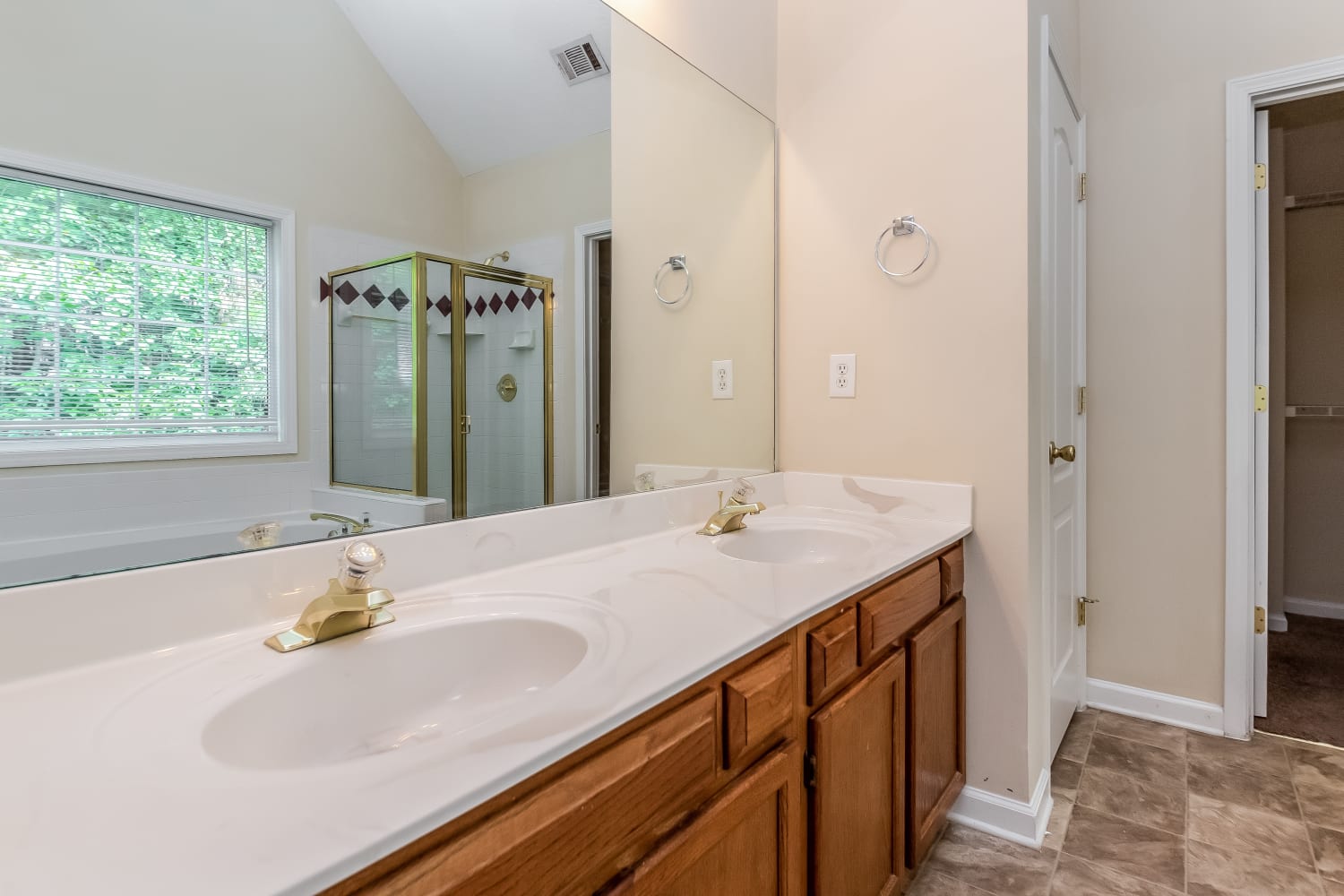6810 Waters Edge Dr, Stone Mountain photo 19