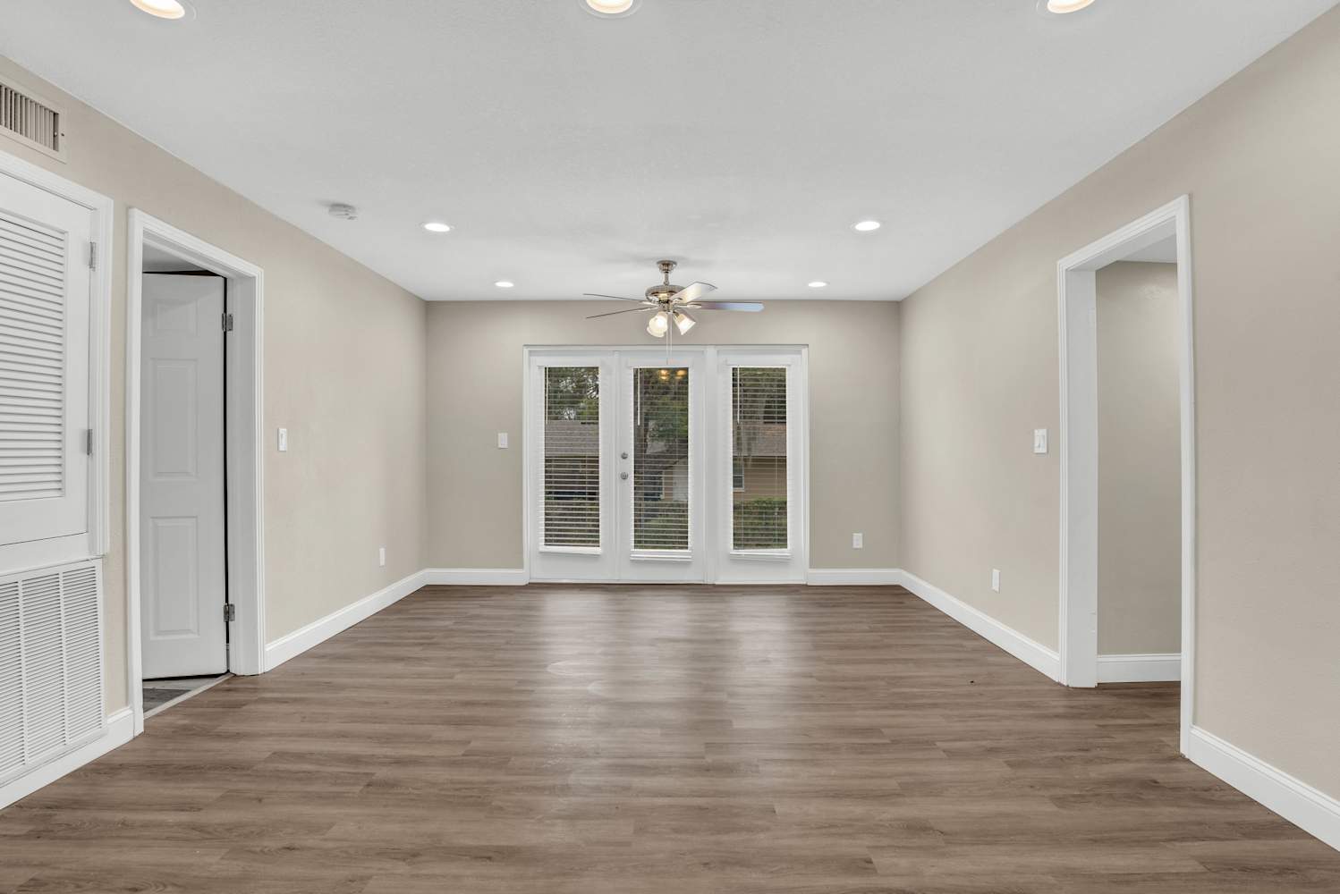 6825 Ambassador Dr, Orlando photo 8