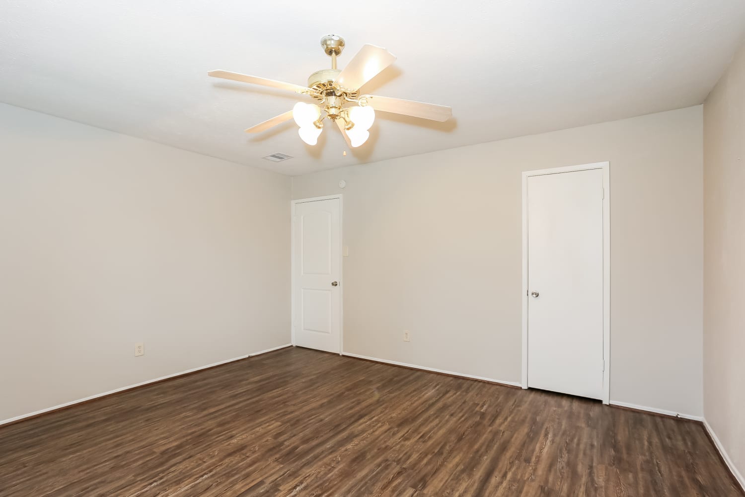 6830 Kearney Dr, Richmond photo 7