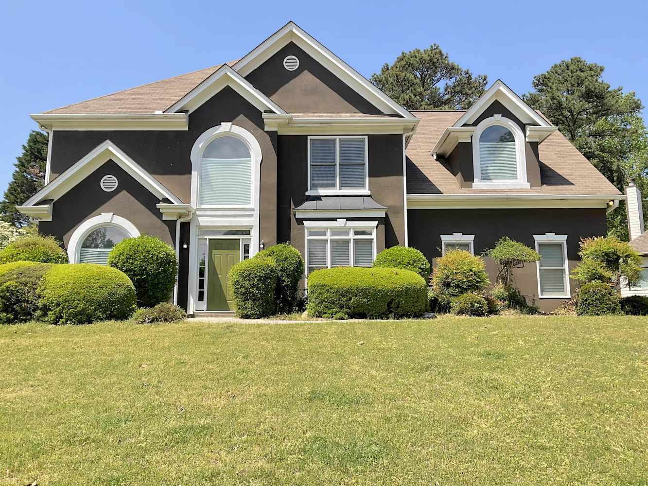 Front of 6842 Gledhill Way, Stone Mountain, GA