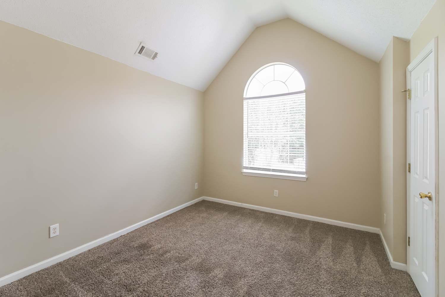 6853 Fireside Ln, Atlanta photo 14