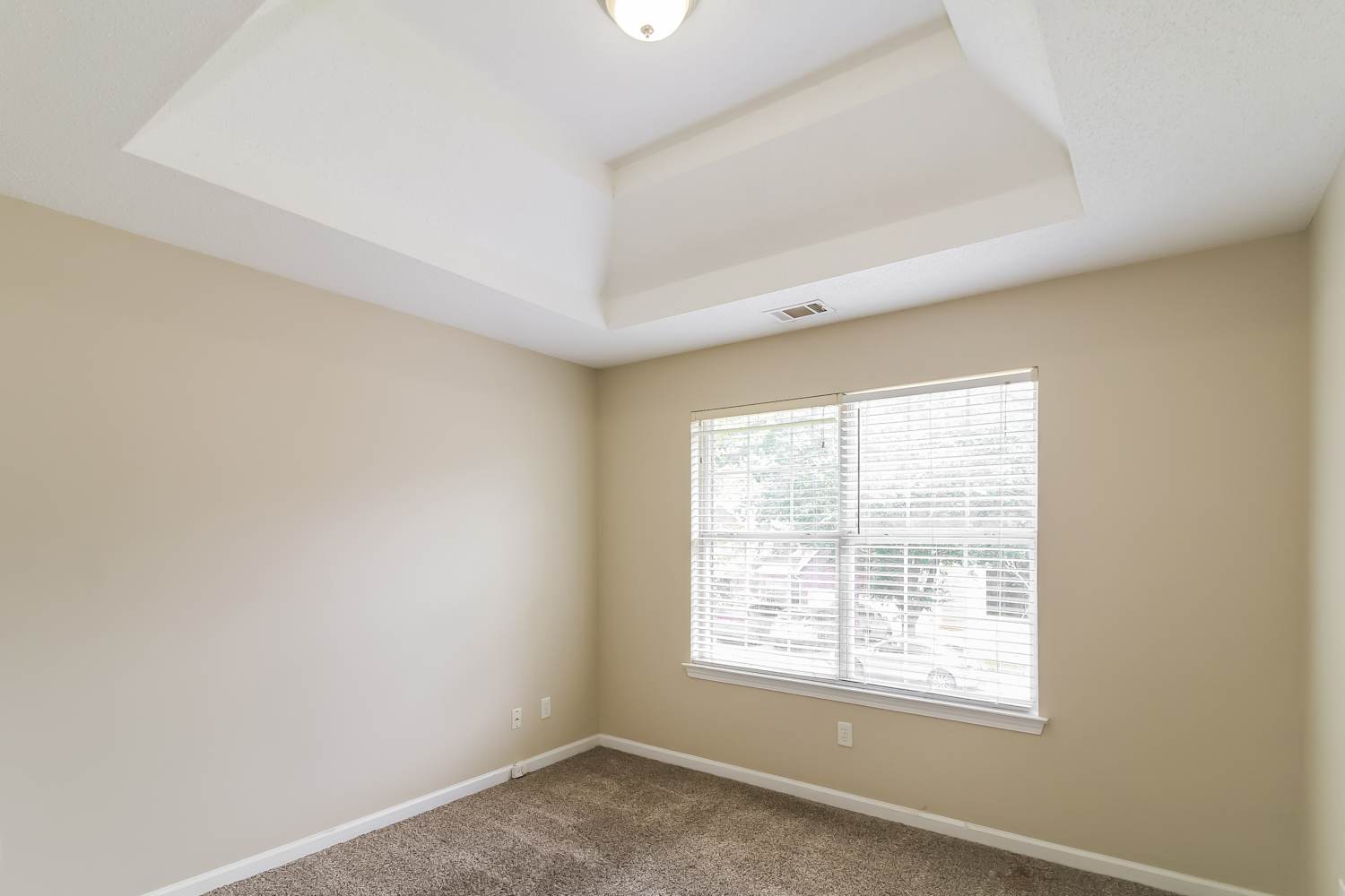 6853 Fireside Ln, Atlanta photo 15